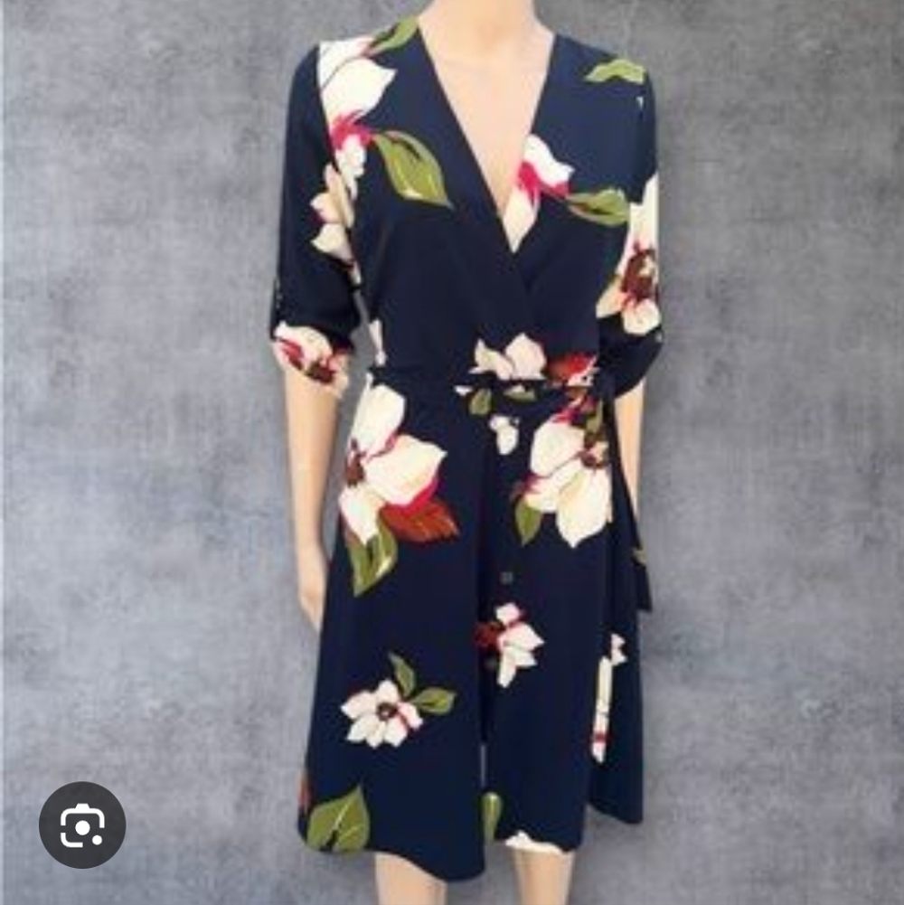 Monteau Navy and Red Floral Wrap Dress Size Large